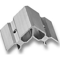 Escuadra tubular reforzada