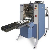 Mquina cortadora y dobladora para la produccin de compresas