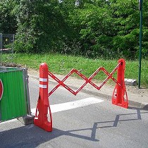 Barrera plstica extensible con depsito de lastre