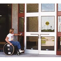 Puertas batientes accesibles