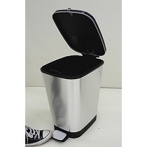 Papelera de reciclaje de plstico