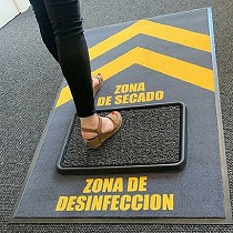 Kit bandeja para desinfectar y alfombra