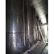 Depsitos de 50.000 l a 150.000 l