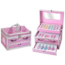 Maletn de maquillaje con cara de unicornio y purpurina rosa