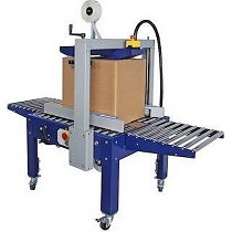 Precintadora de arrastre lateral