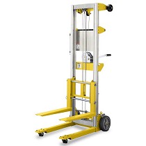 Alquiler de elevador manual de materiales