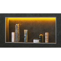 Hornacinas y estantes iluminados