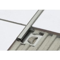 Cantoneras y remates de suelo