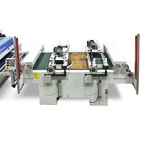 Mquinas con cepillos rotativos para extender tinte sobre madera