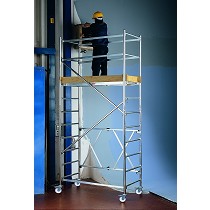 Andamios con base plegable