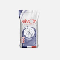 Piensos de lactancia para rumiantes