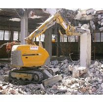 Robots de demolicin teledirigidos