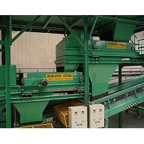 Separador de latas y briks