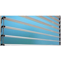 Persiana extrusionada de lamas orientables