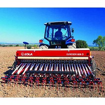 Sembradora mec�nica con cultivador integrado