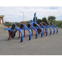 Surcadores estancadores de agua