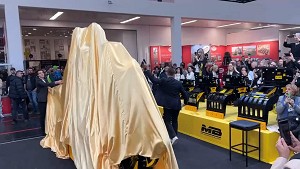 MB Crusher presenta su nuevo pulverizador en Bauma con una original entrevista… ¡al propio equipo!