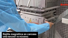 Rejilla magnética en carcasa