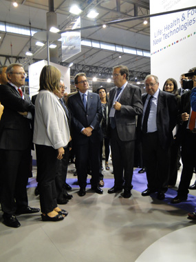 Visita del presidente de la Generalitat, Artur Mas, al espacio 'Smart Chemistry Smart Future' de Expoquimia