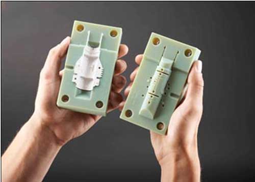 La impresora 3D para materiales mltiples Objet500 Connex2 puede crear moldes de inyeccin utilizando ABS Digital
