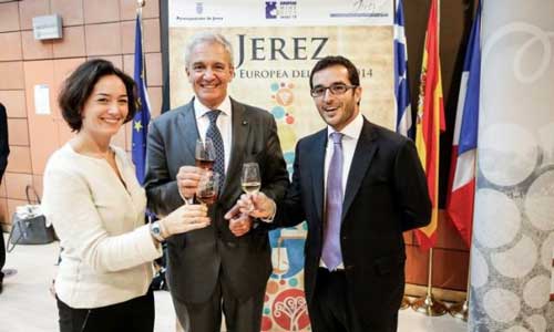 Miembros del Consejo Regulador de los vinos de Jerez durante los actos de promocin