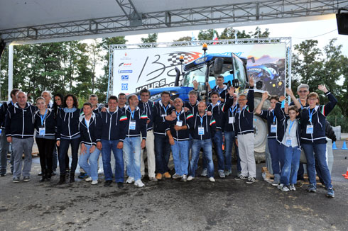 El equipo de Argo Tractors que hizo posible el reto