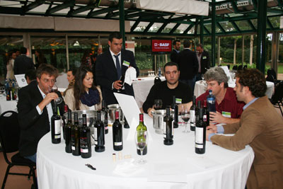 11 importadores alemanes viajaron hasta Barcelona para conocer los vinos ganadores de la II edicin del concurso Experiencia BASF en...