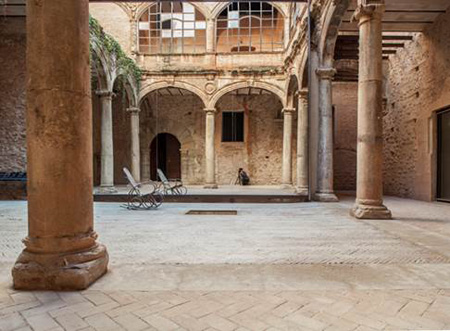 Recuperacin del claustro del Palau-Castell de Betx, del Fabricante de Espheras. Fotos: Milena Villalba