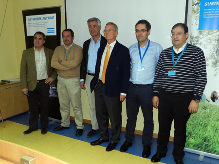 Foto de grupo con los ponentes en el Press Day 2014 de Atlas Copco