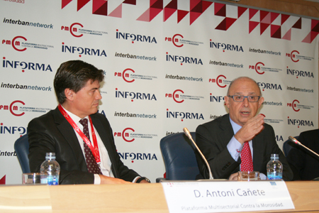 Cristbal Montoro y el presidente de la PMcM, Antonio Caete