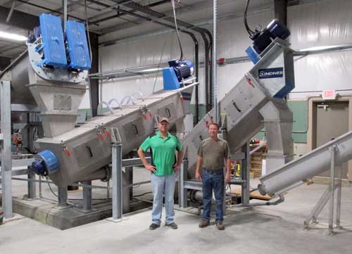 En su instalacin de reciclaje de plsticos, concebida para altos rendimientos, en Tipton, IA/EE.UU...