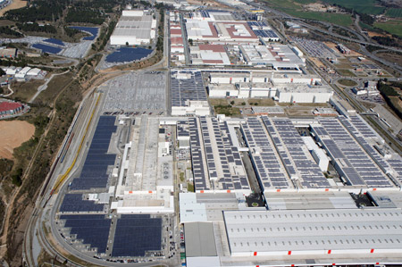 Francisco Javier Bigas, ingeniero industrial y responsable del proyecto Seat al sol, durante su intervencin