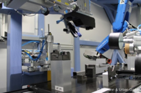 La medicin 3D se lleva a cabo a travs de un cabezal de cmara doble montada en el robot