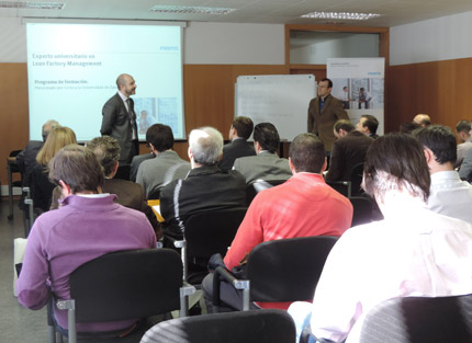 Presentacin del programa Experto en Lean Factory Management por Jos Antonio Yage y Francisco Gil Vilda. Foto Festo