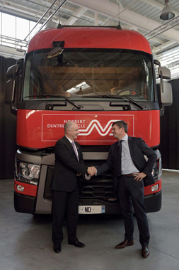 Norbert Dentressangle renueva su confianza en Renault Trucks