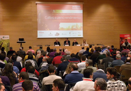 David Pozo, director del rea Agroalimentaria de Interempresas Media; igo Nagore, consejero de Agricultura...