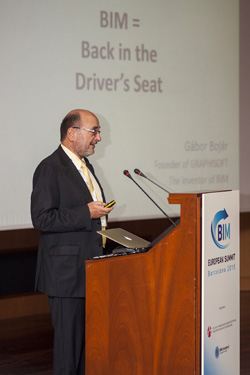 Gbor Bjar, inventor del concepto BIM, durante su intervencin