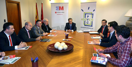 Momento del convenio entre la Fundacin de la Energa de la Comunidad de Madrid (Fenercom) y la Asociacin de Fabricantes Espaoles de Lanas...
