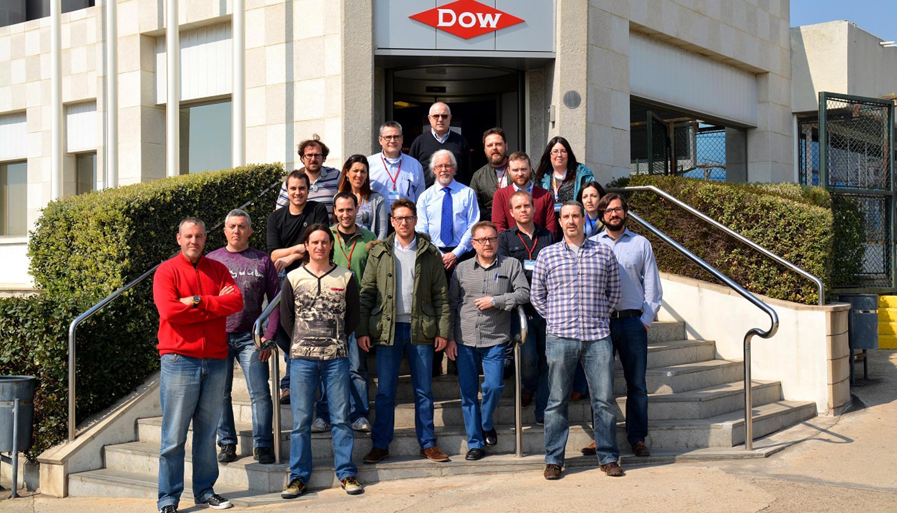 Los asistentes al curso en las instalaciones de Dow Chemical Ibrica, Tarragona