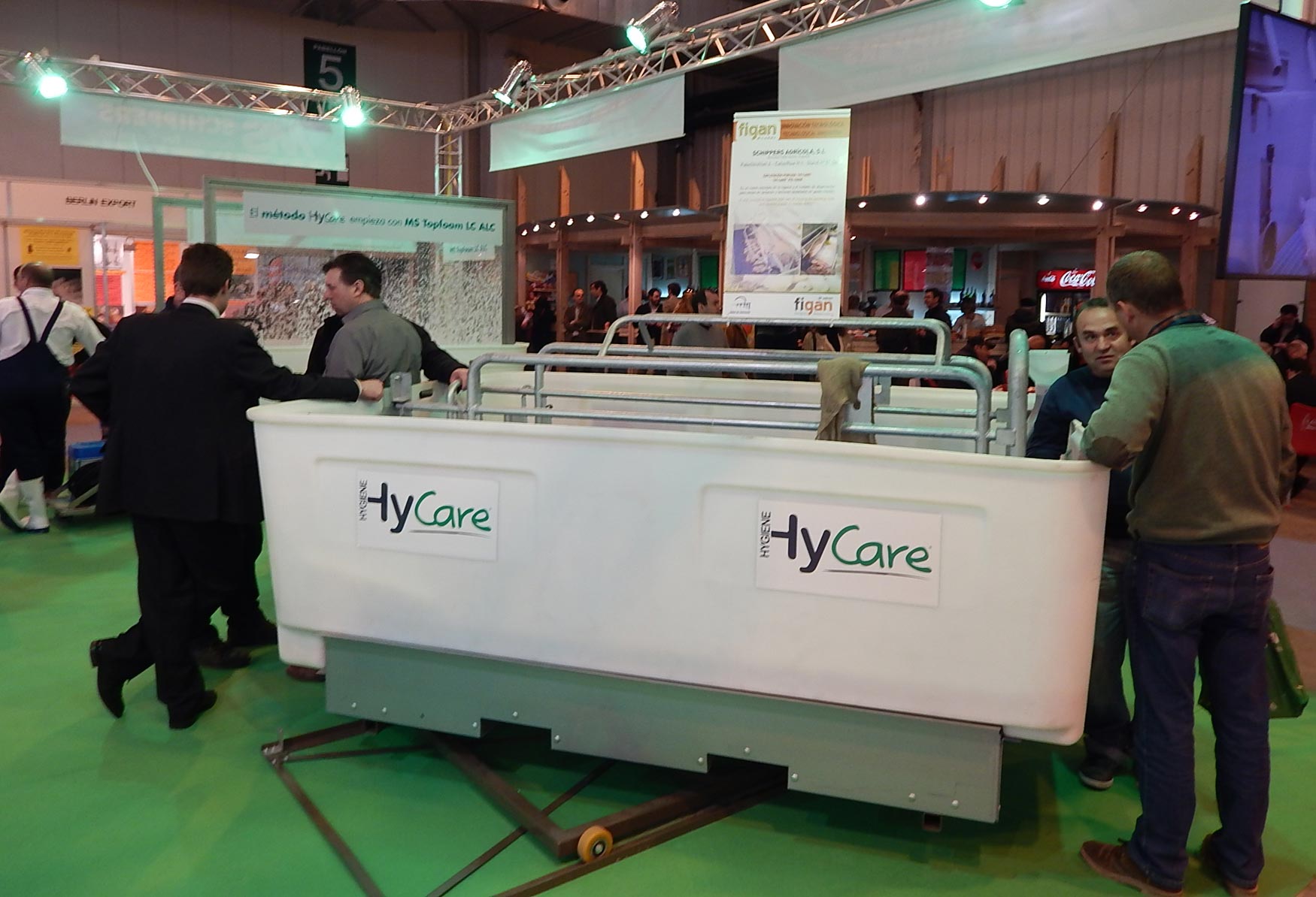 HyCare es la primera paridera que se desplaza hacia el operario