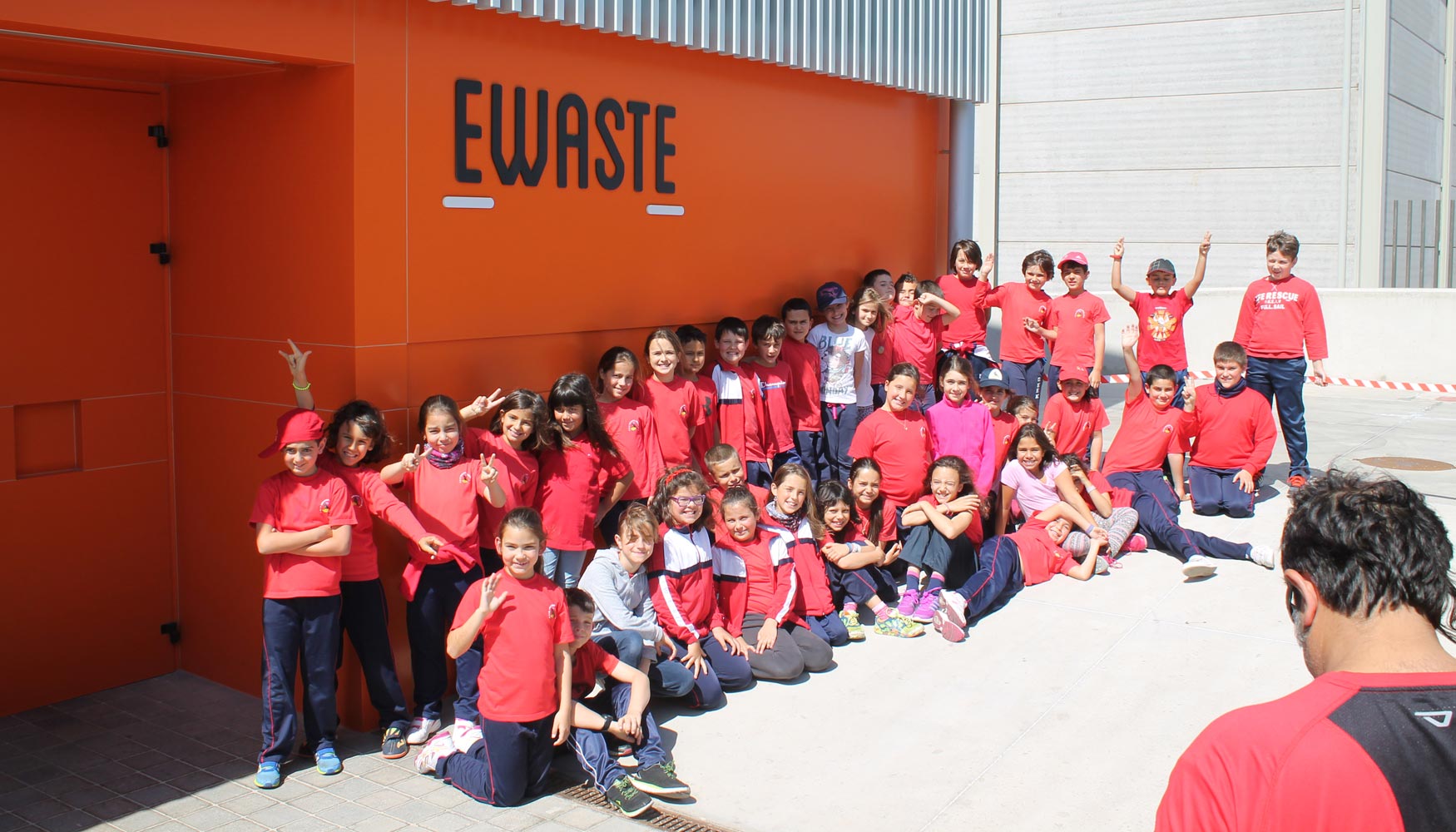 Visita de los alumnos del CEIP Miranda, La Palma, a una planta de reciclaje en Tenerife