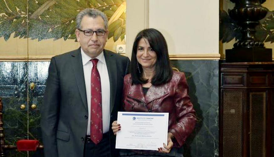 La doctora Ascensin Marcos Snchez, ganadora edicin 2014 Premio a la Trayectoria Cientfica