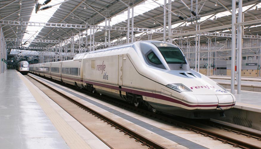 Seg�n la ministra de Fomento, Ana Pastor, el AVE Valladolid � Palencia � Le�n se pondr� en marcha la primera semana de septiembre...