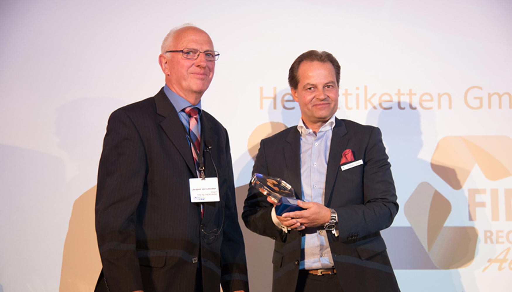 Entrega de premios a Helf Etiketten