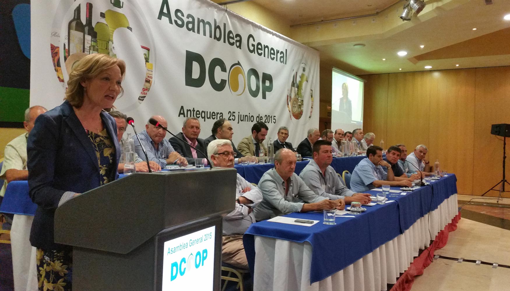 Acto de clausura de la Asamblea General Dcoop 2015, en el que ha intervenido la consejera de Agricultura, Pesca y Desarrollo Rural, Carmen Ortiz...