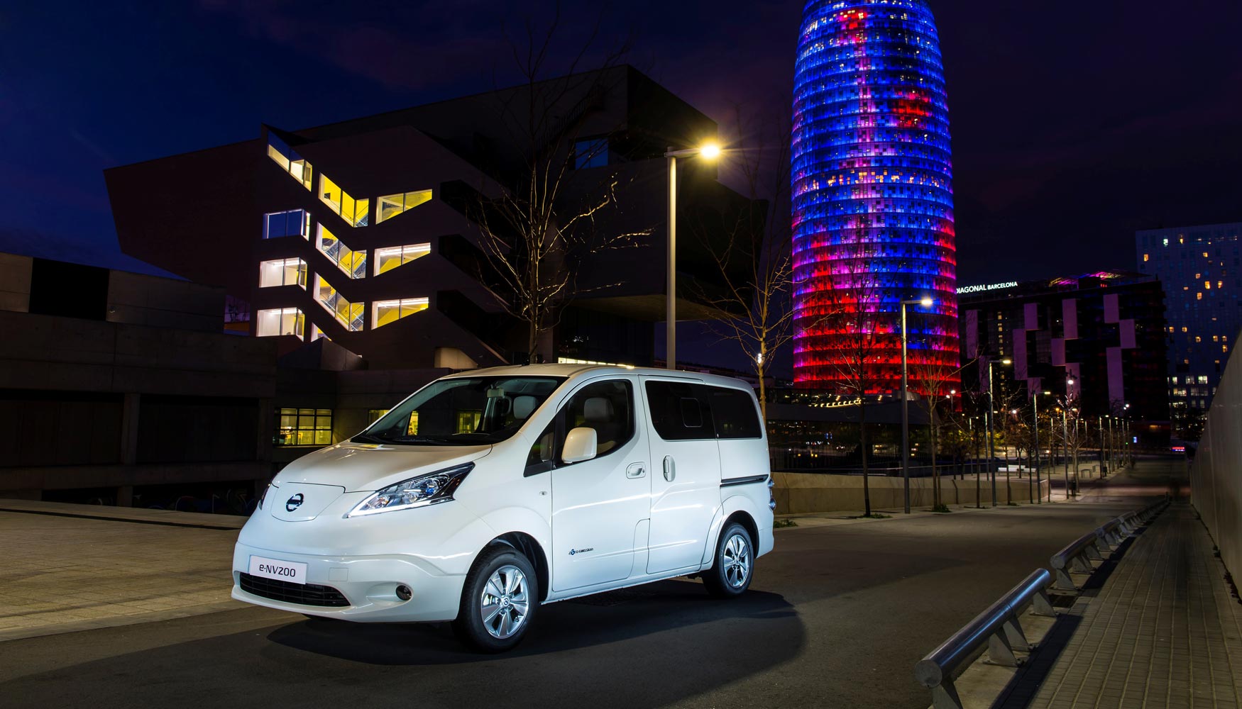 La versin de siete plazas Evalia y Combi del modelo e-NV200