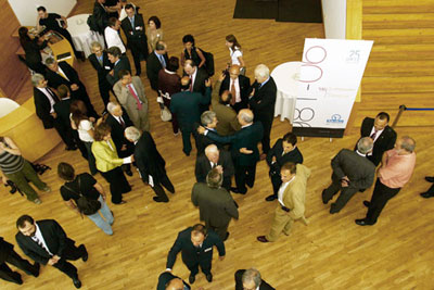 Al acto acudieron representantes de empresas, instituciones y el entorno de la investigaci�n