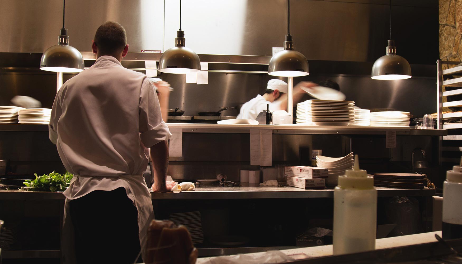 El poliglotismo, la imparable demanda de cocineros, nuevas profesiones y los cambios en los cruceros son algunas de las tendencias ms importantes...