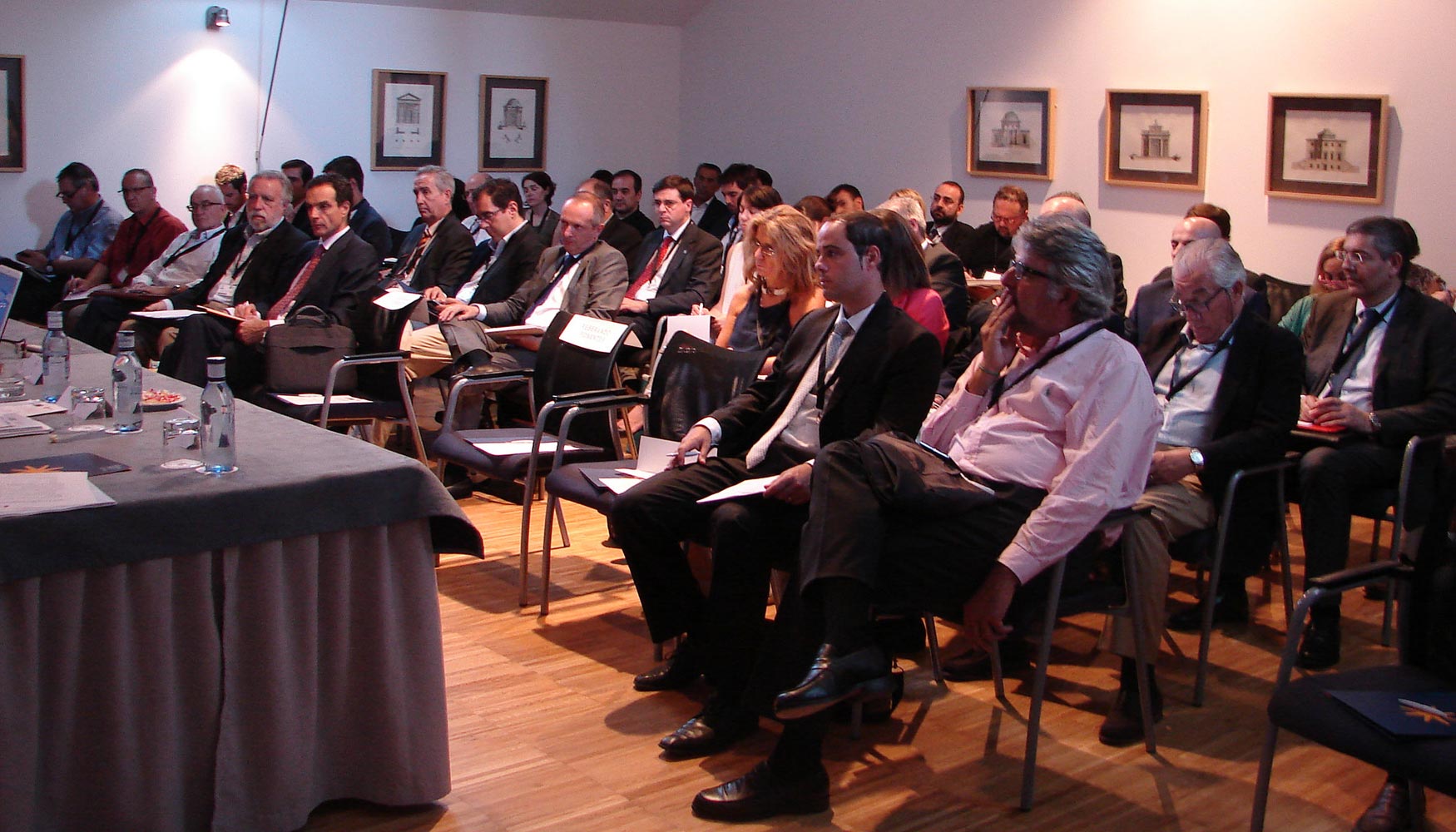 Asistentes al Curso de Verano de Confebus