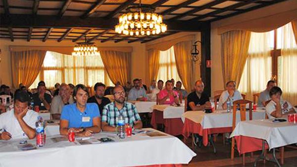 Asistentes a la tercera Conferencia de instalacin de sistemas de seguridad y marco legislativo en Mallorca